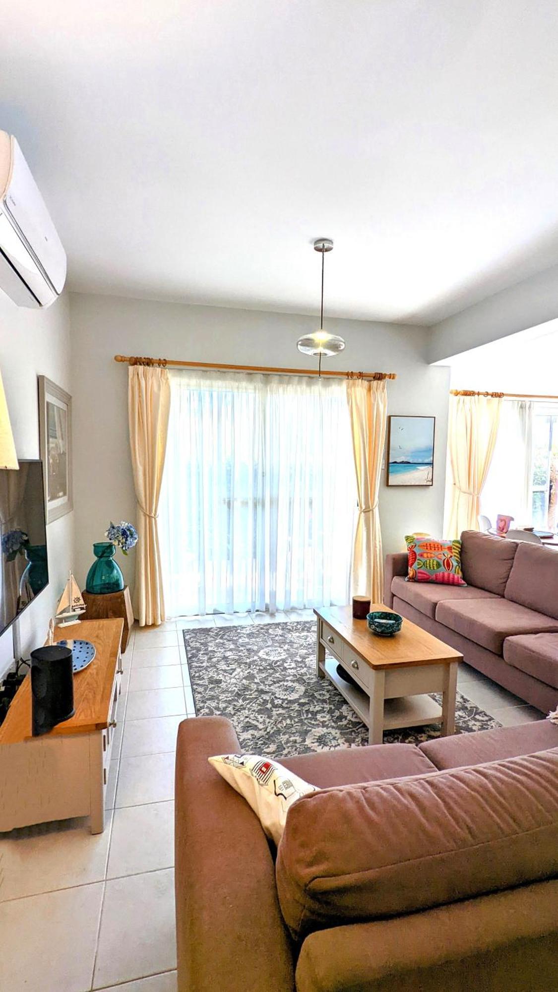 Stylish Garden Apartment At Paphos Harbour エクステリア 写真