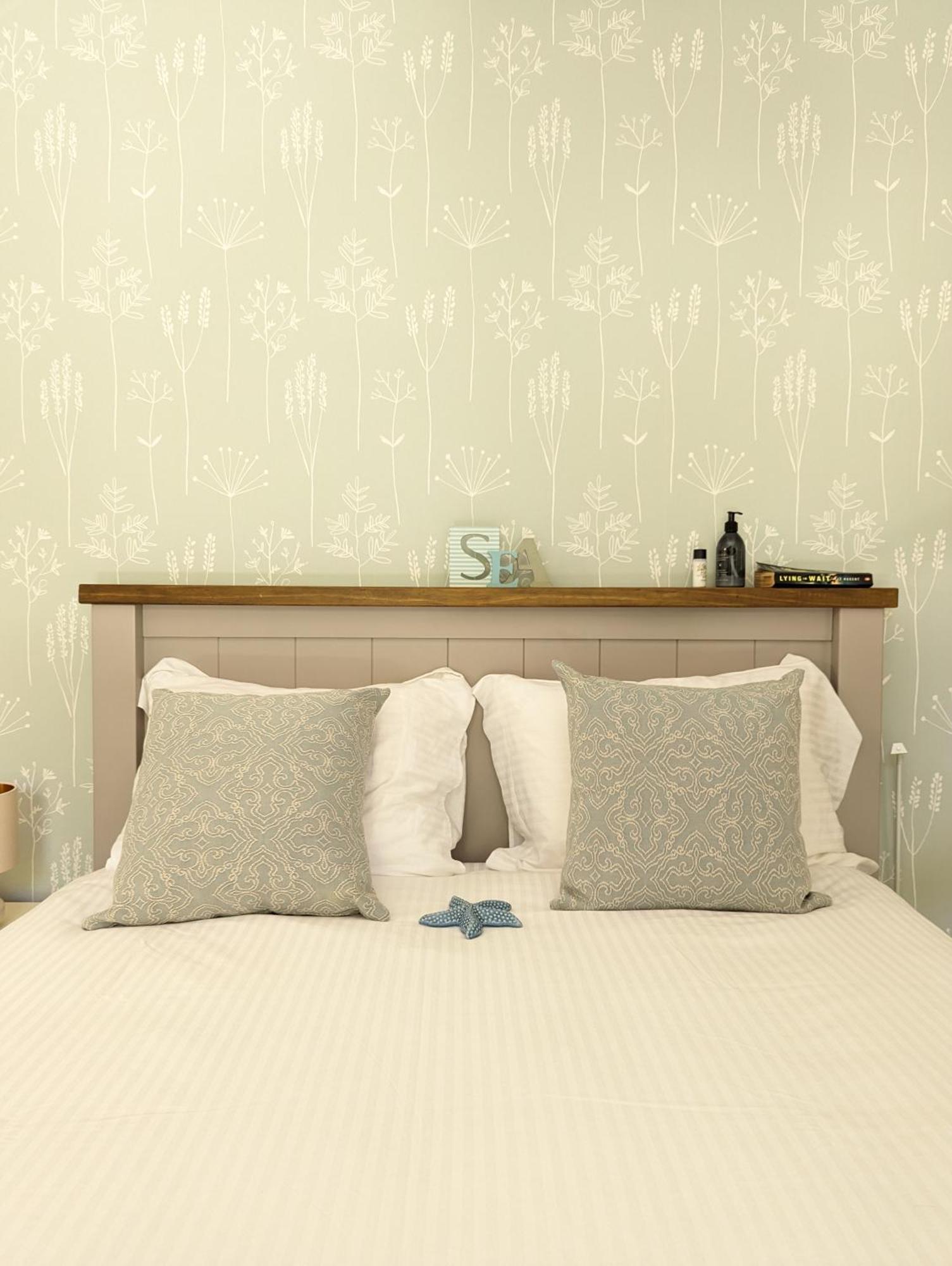 Stylish Garden Apartment At Paphos Harbour エクステリア 写真